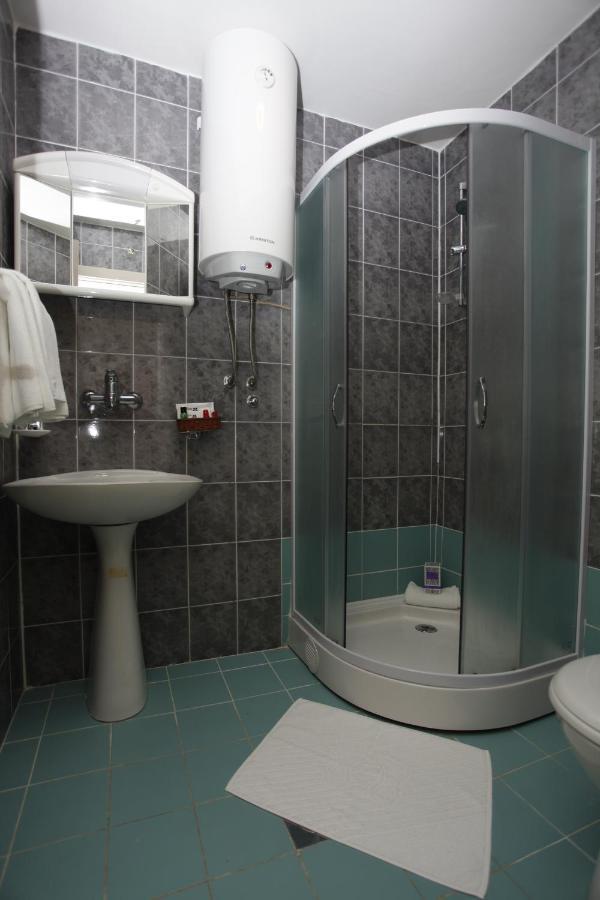 Apartment Perovic *