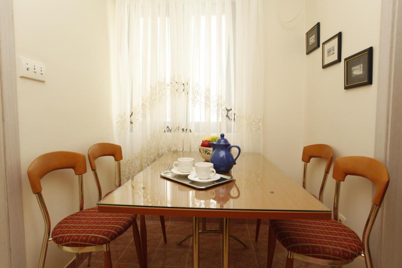 Perovic Apartment Budva